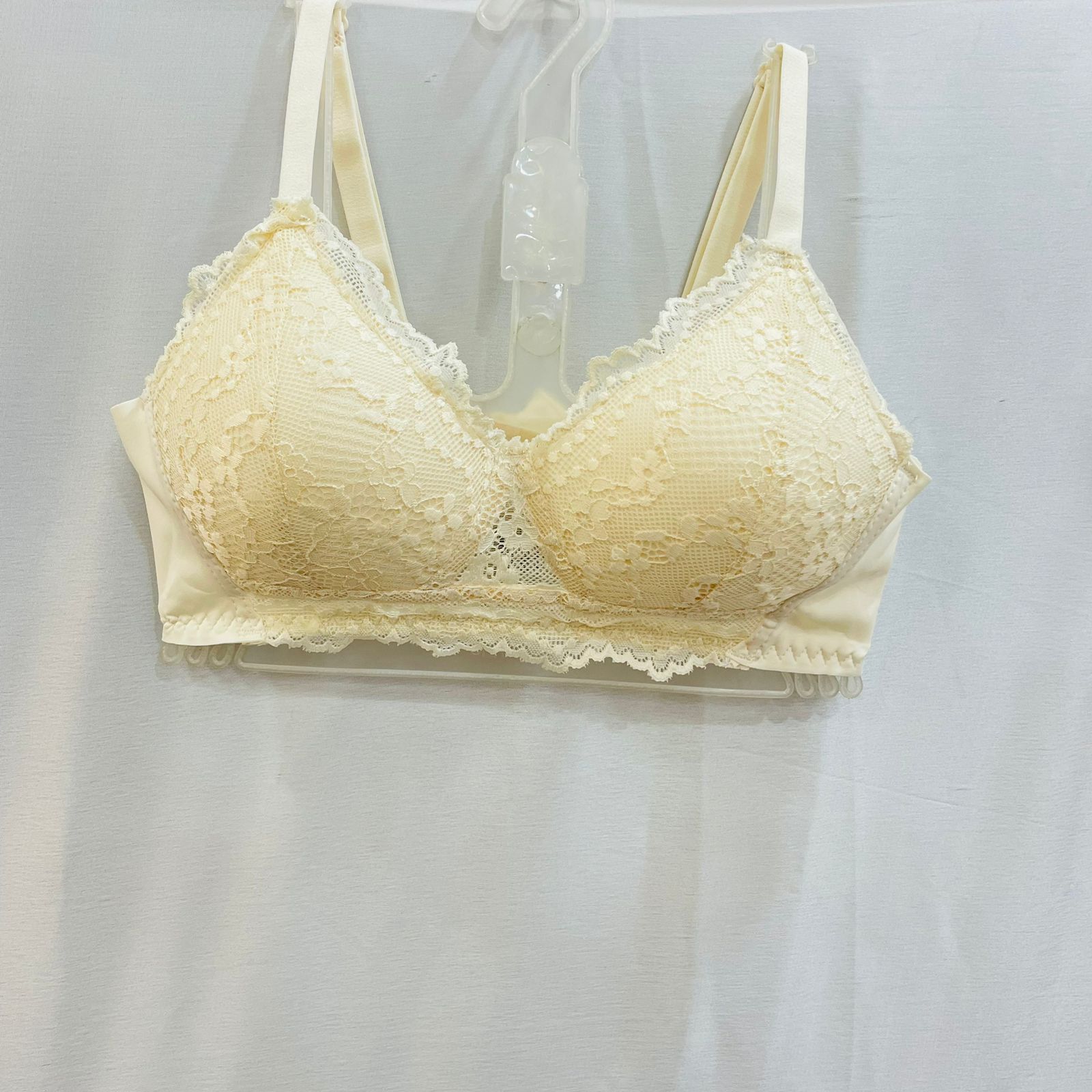 URATOT 6 Pieces Lace Bralettes for Women Girls Lace Nepal